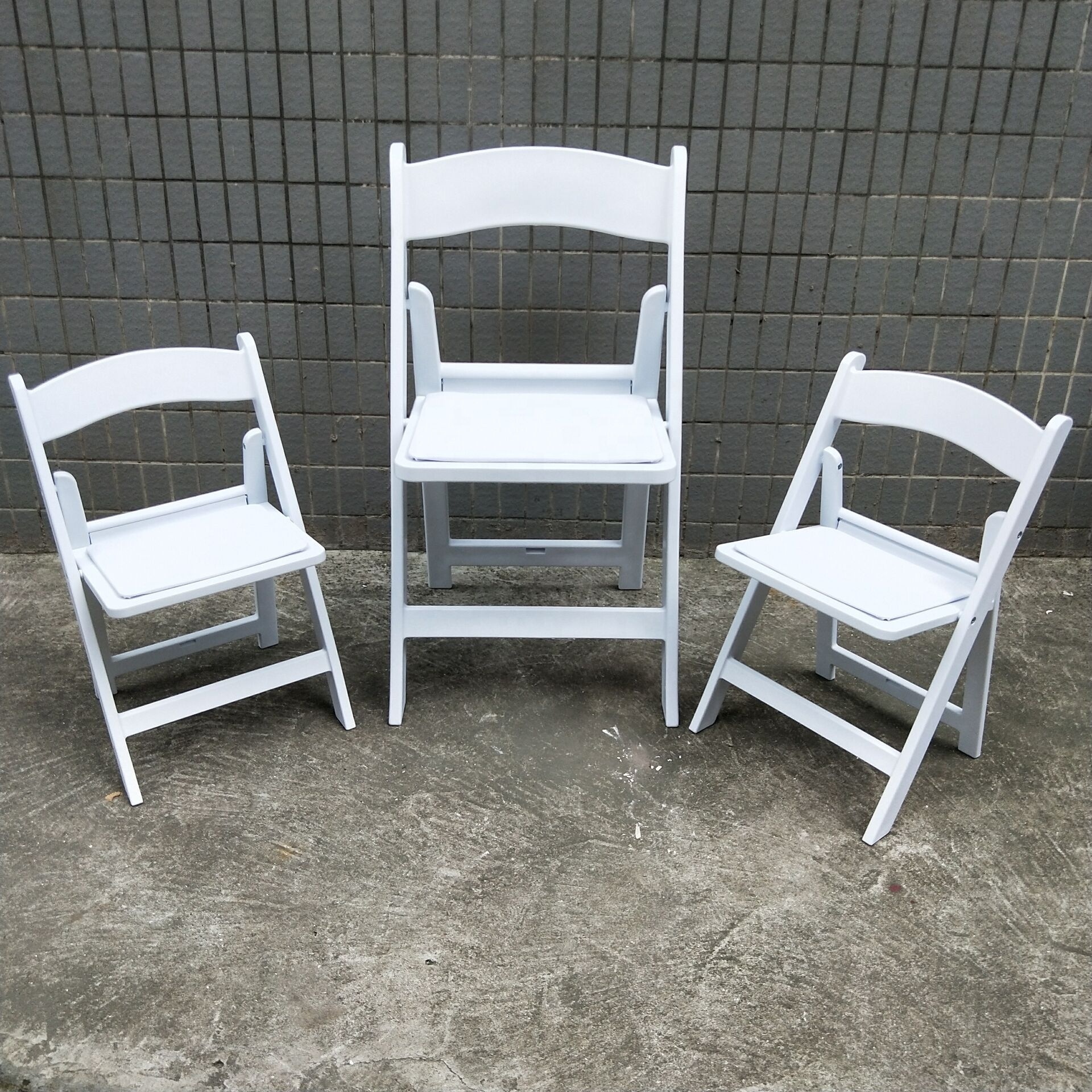 Kids gladiator folding wimbledon chair PP resin white wimbledon chairs for wedding party