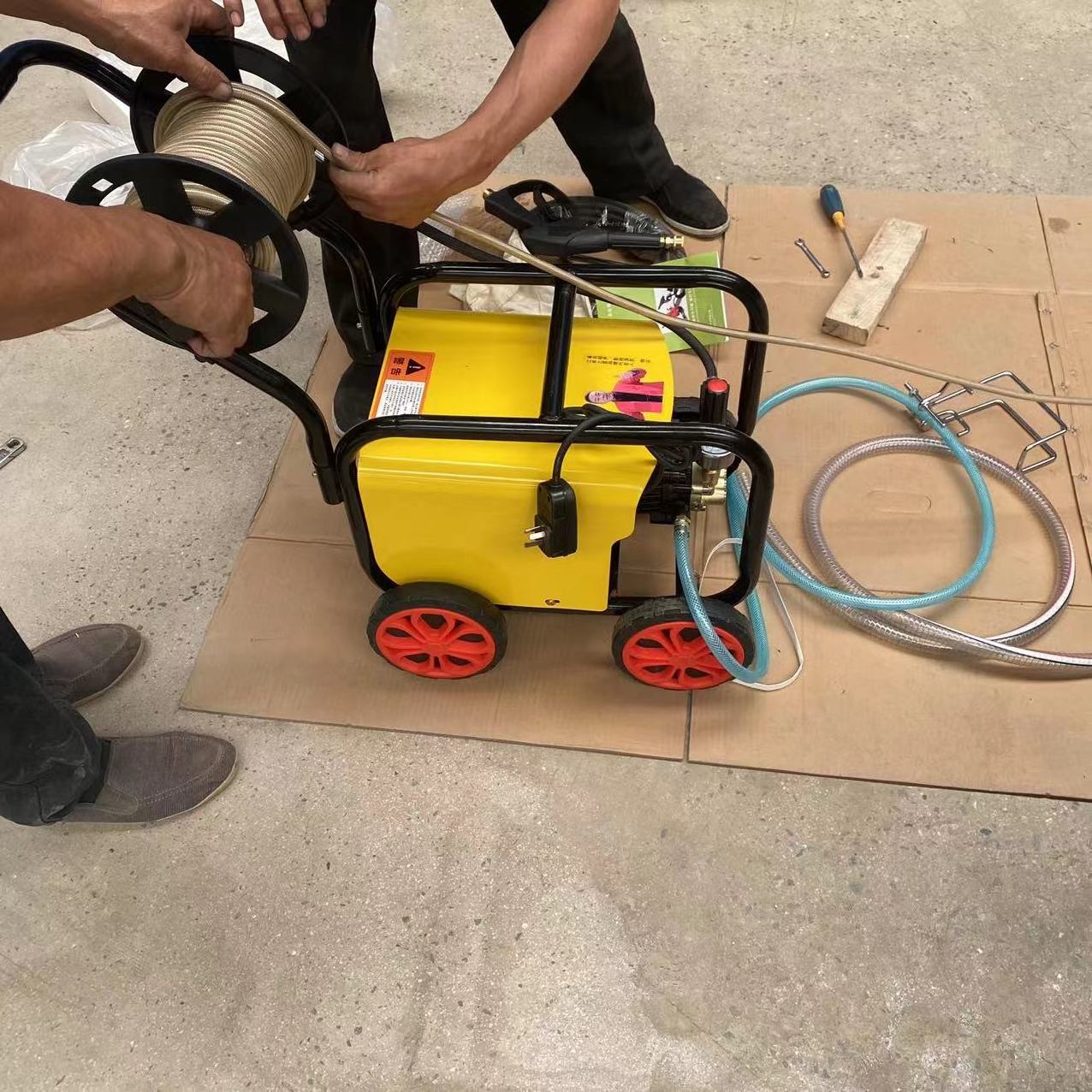 2023 New Product Yellow 220V Motor High Pressure Pipe Drain Cleaning Machine With Wheels