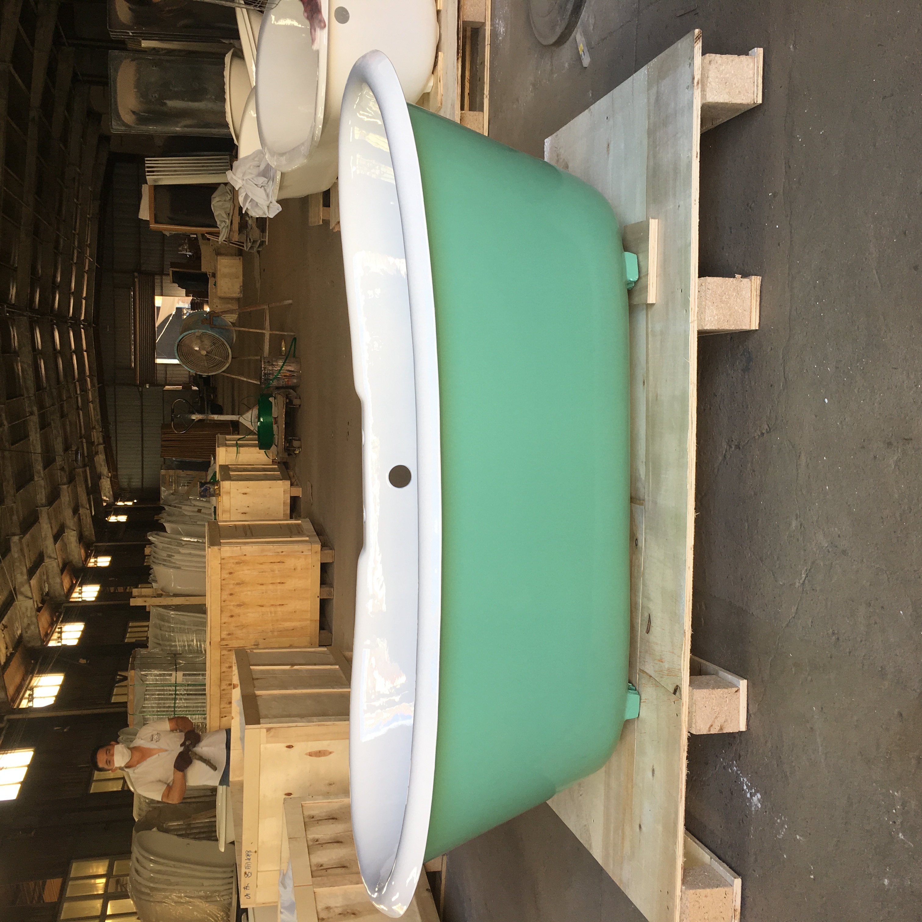 luxury decor cast iron hot bath tub in pastel green