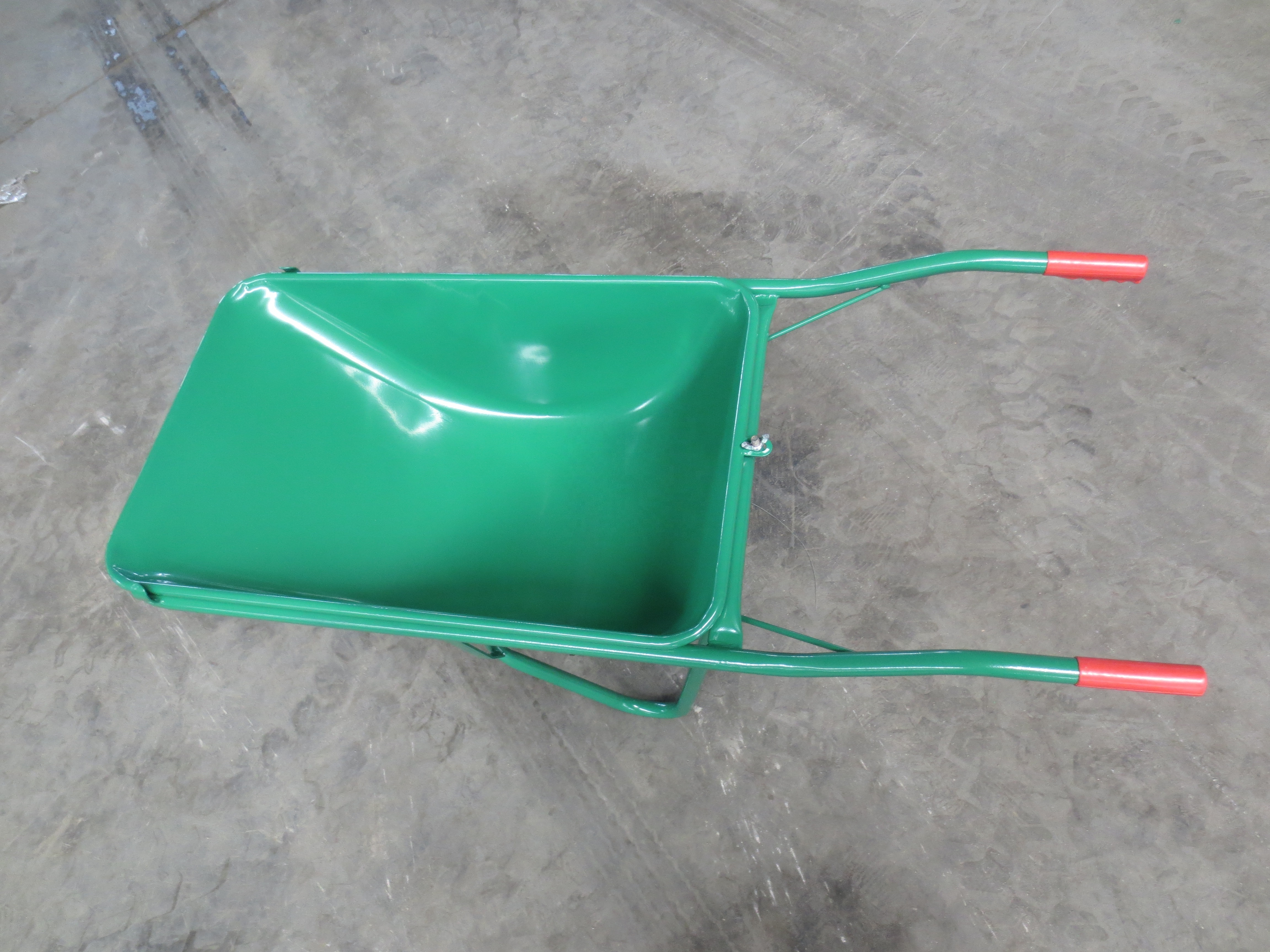 wb2204 High quality 60L metal wheelbarrow with 13 inch pneumatic  flat foam wheel