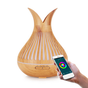 Hot selling wood grain aromatherapy machine 2022 aromatherapy essential oil humidifier 7 color night light cold mist humidifier