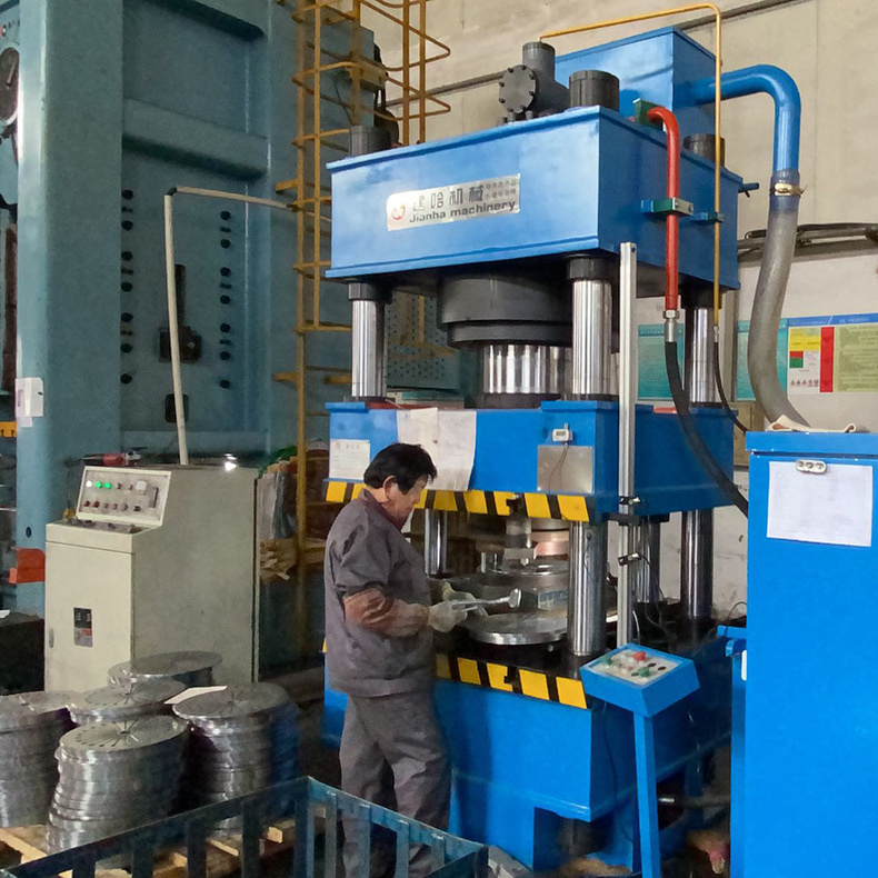 315T/400T/500T/630T/800T  Four-column Hydraulic Press Forming Car Kits Press Clutch Plate Making Machine