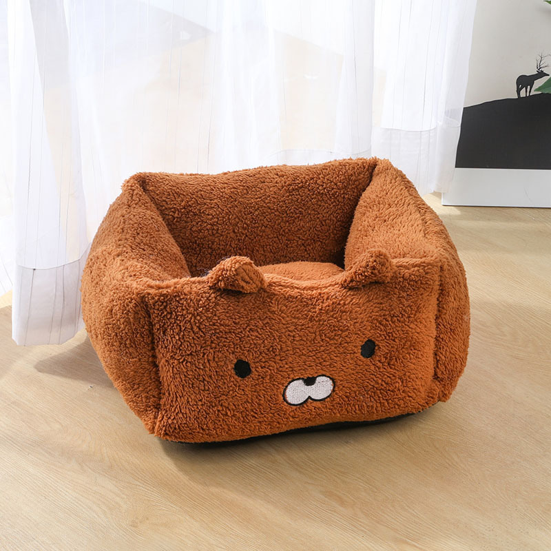 Manufacturer Wholesale Cute Warm Pet Bed for Dogs and Cats Waterproof Non-slip Bottom Dog Bed