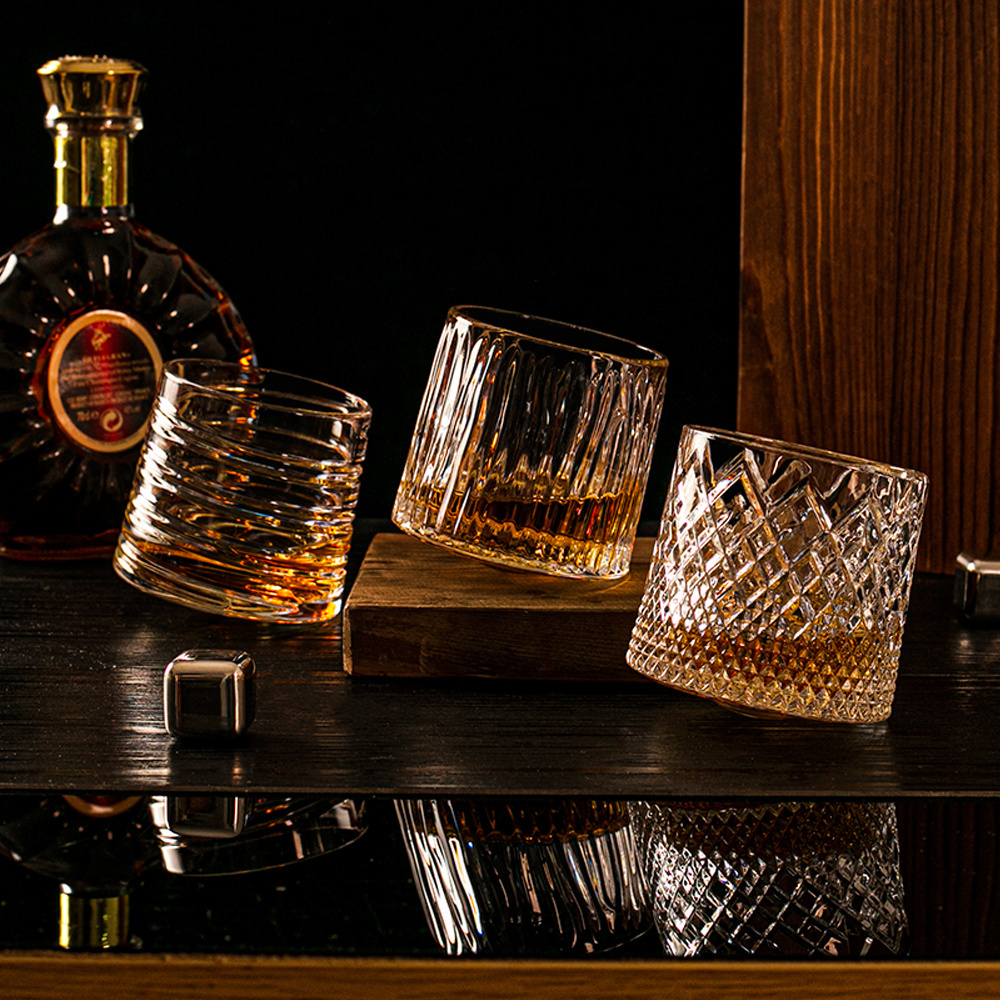 Free Sample Old Fashioned Crystal Whiskey Glasses Luxury Lead-Free Rotatable Tumbler Whiskey Glass