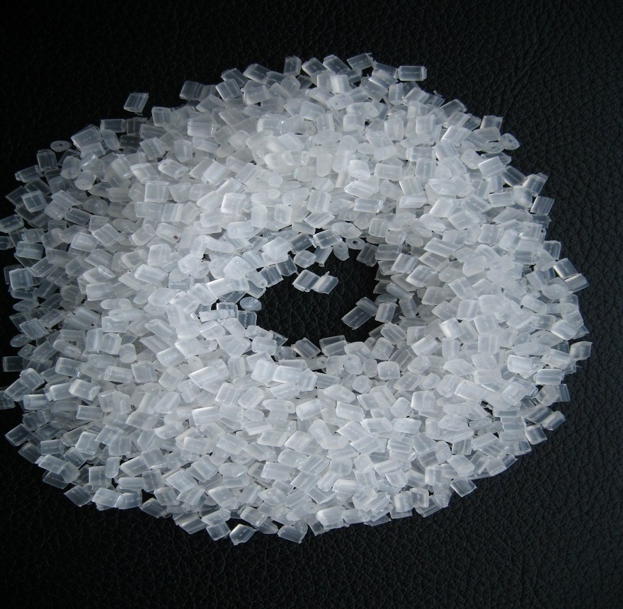 Grafted PP of maleic anhydride used as compatilizer for polypropylene with fiberglass or talc or wood powder