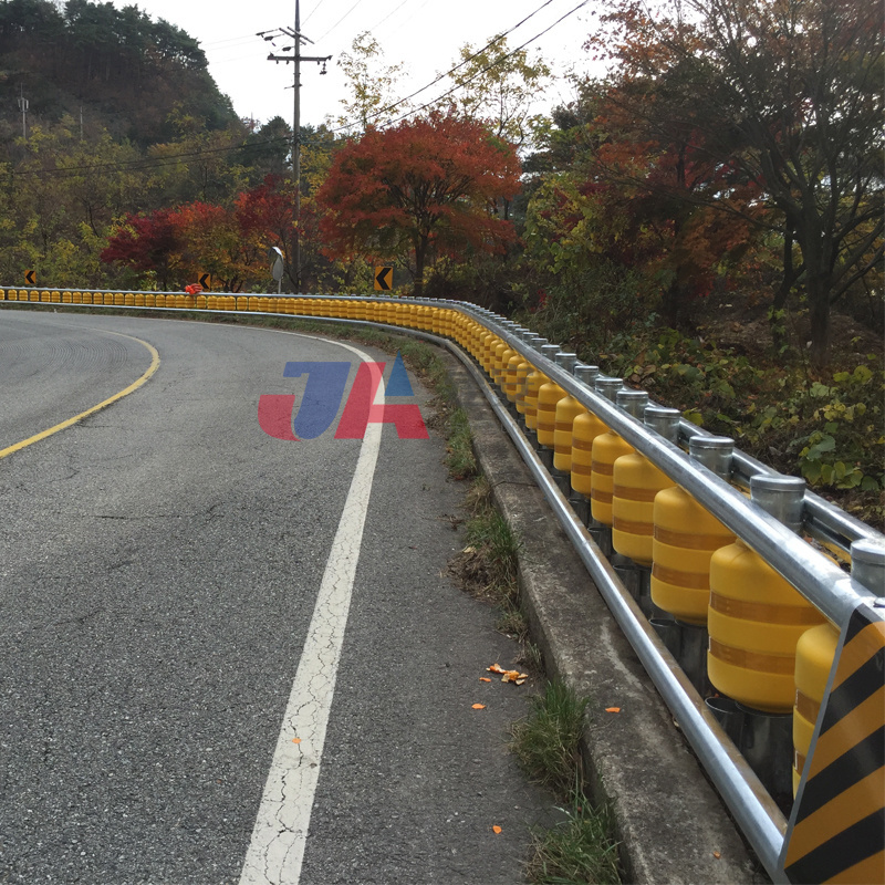 High quality traffic safety guardrail roller barrier for sale