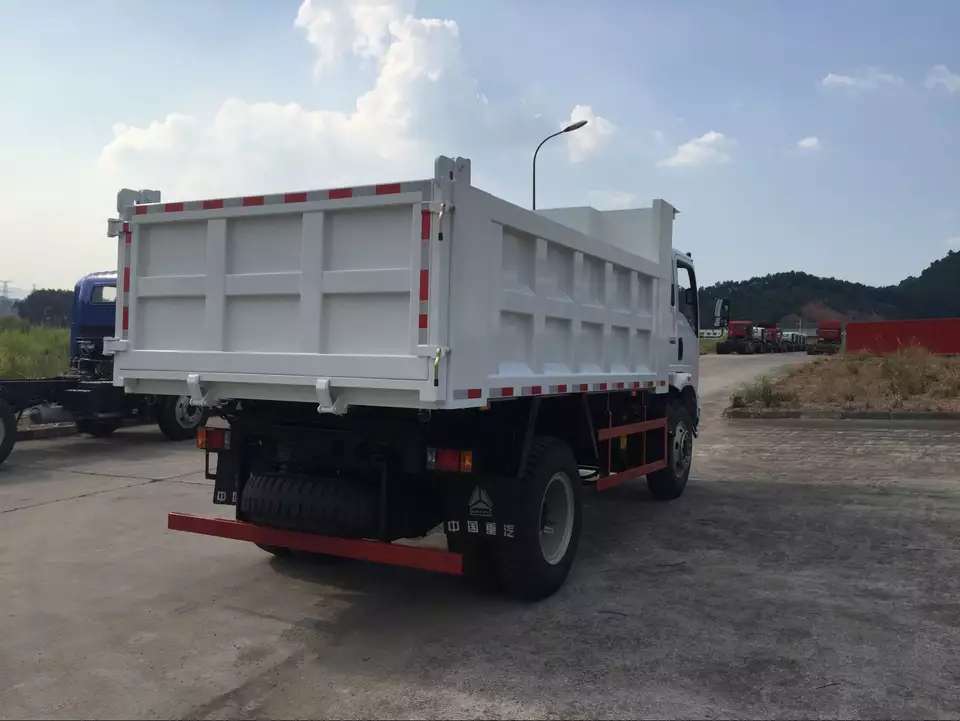 Original manufacturerSinotruck Howo 10 Ton 4x4 6 Wheels dumper  Light Duty  Lorry Cargo Truck For Sale