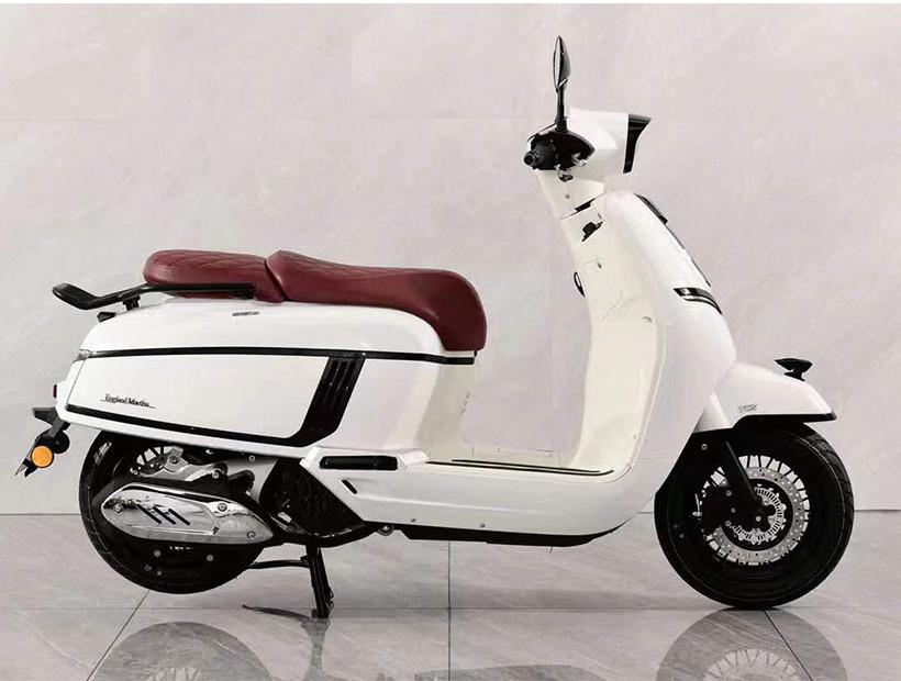 Cheap Price High Quality 150 Cc Yamaha Design Adult Gas Powered Moped Gasoline Scooter Racing Motorcycle