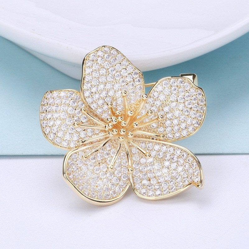 Luxury Broach Pins For Women Zirconia Peach Flower Pin Brooches Luxury Designer Women Brooch