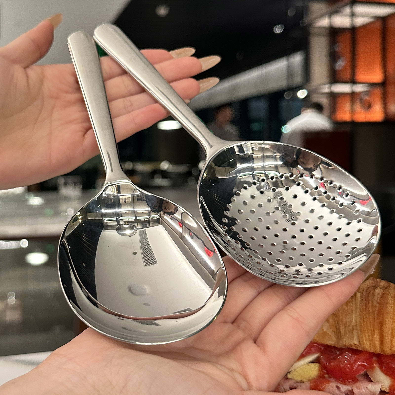 18/10 stainless steel spoon Short handled soup spoon leaking spoon