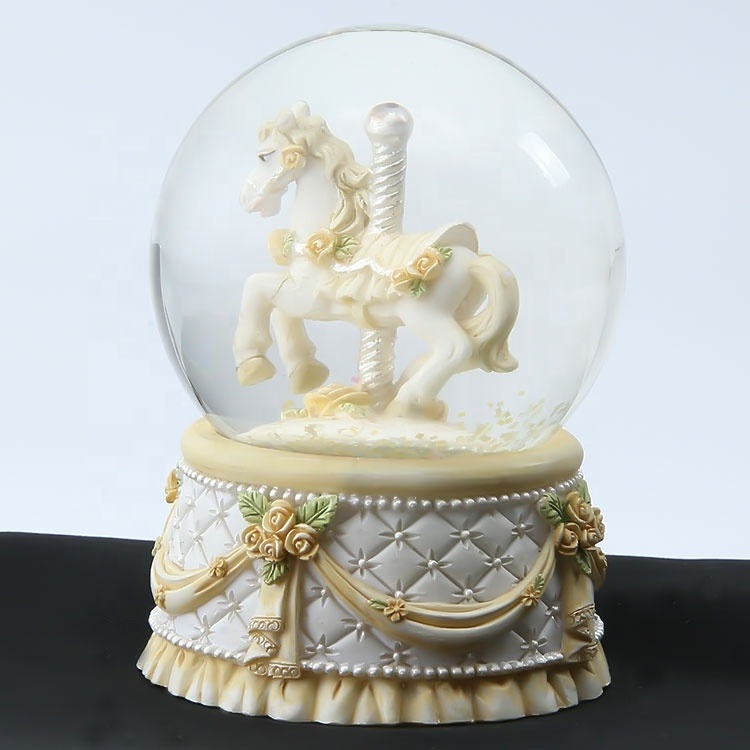 New Popular Design Resin Handcrafts Carousel Snow Globes With Yellow Base Decor