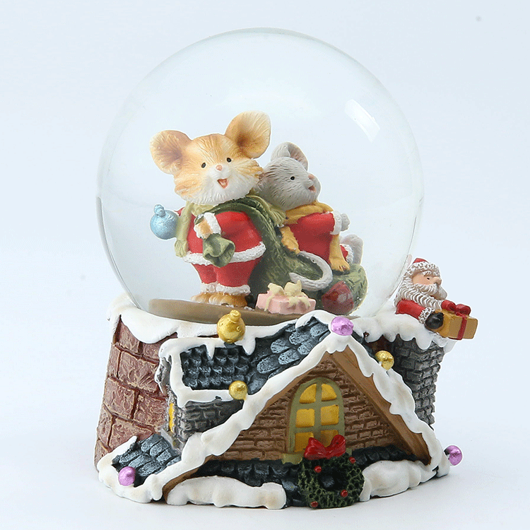 OEM ODM Cute Resin Gift Snow Globe  Christmas Animals With Light For Christmas Gifts