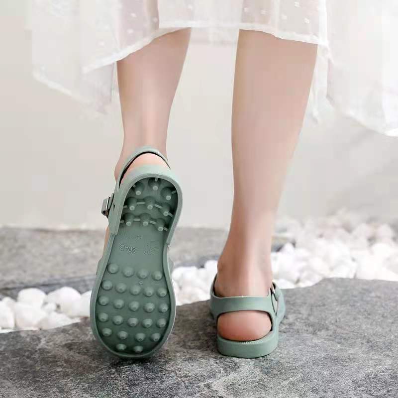 Low MOQ Spring Soft Slip On Plastic PVC Outdoor Casual Lady Summer Sandal Jelly Shoes For Women