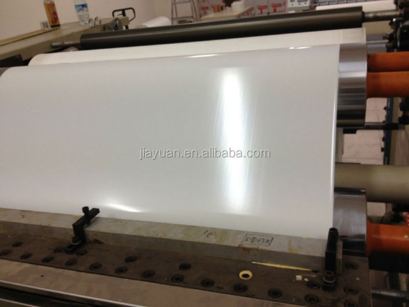 Extrusion hot melt laminating machine for foam with fabric