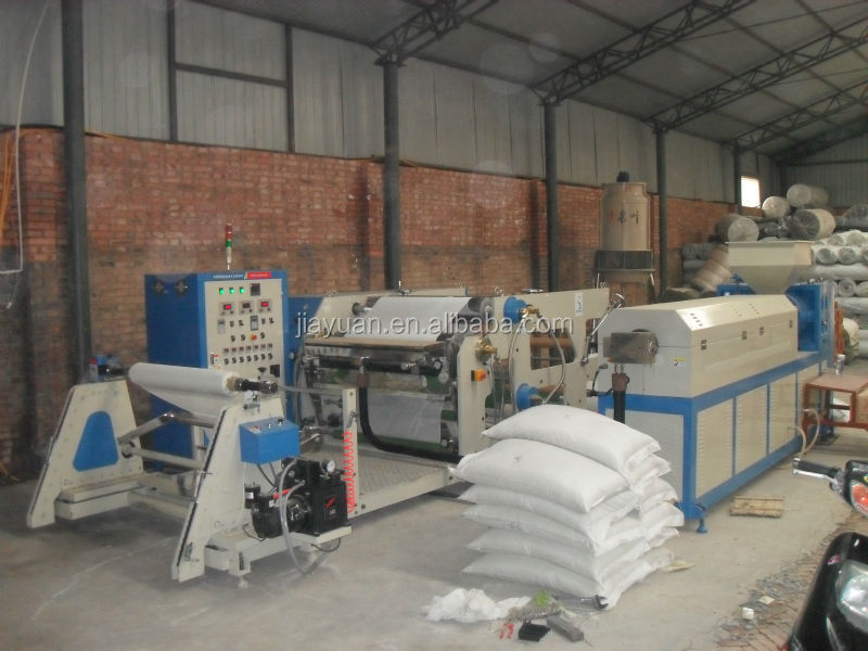 Extrusion hot melt laminating machine for foam with fabric