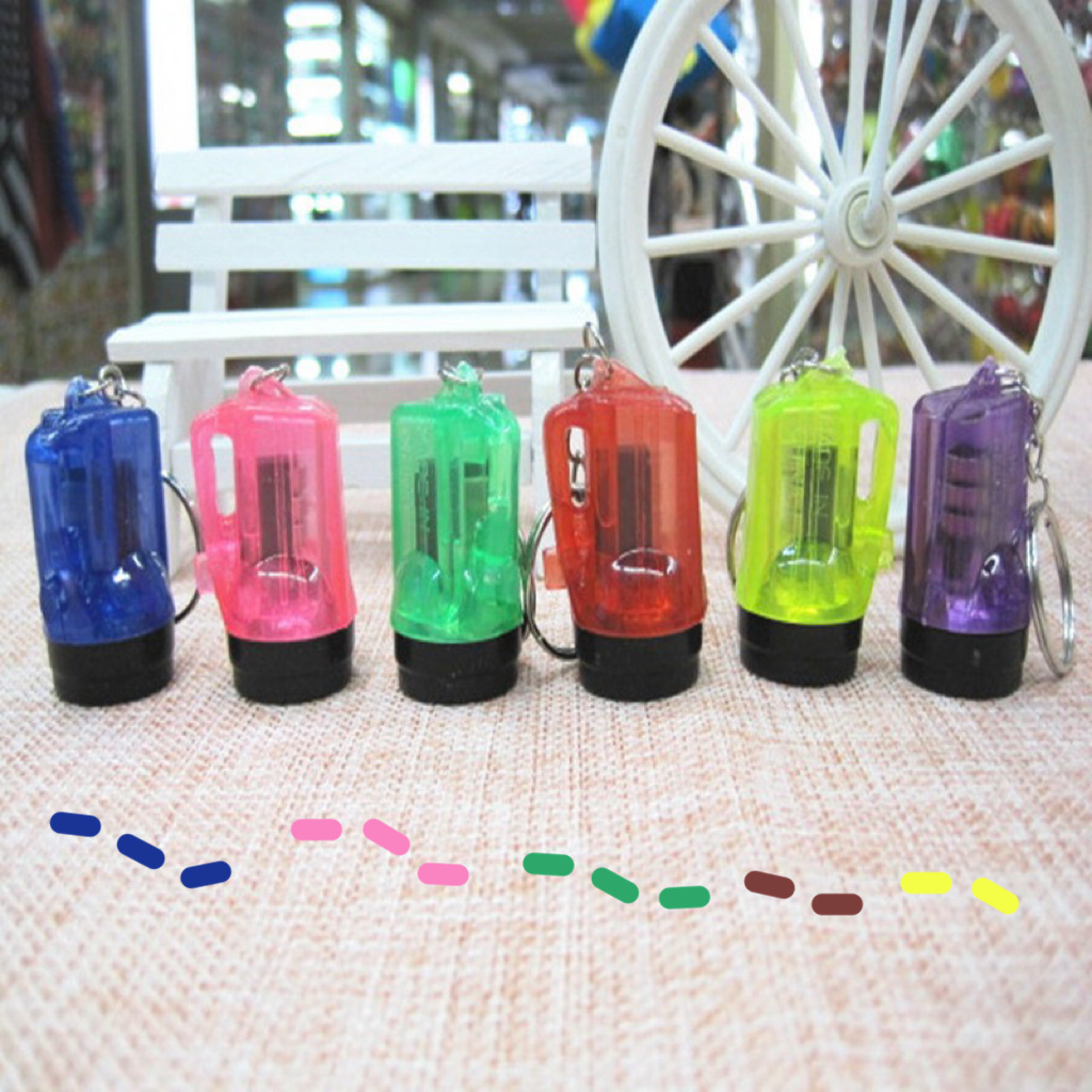 Small led mini keychain novelty flashlight Mini flashlight keychain Hot sell Keychain light mini flashlight