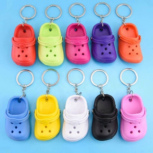 Cute Mini Clogs Shoe Keychain wholesale Summer Colorful Shoes Creative 3D Beach Small Hole