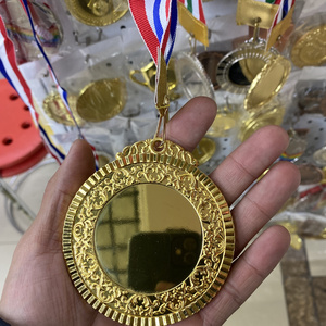 Medal Manufacturer Oneway cheap wholesale 3D metal Award gold triathlon marathon running sports medal custom trophies and medals