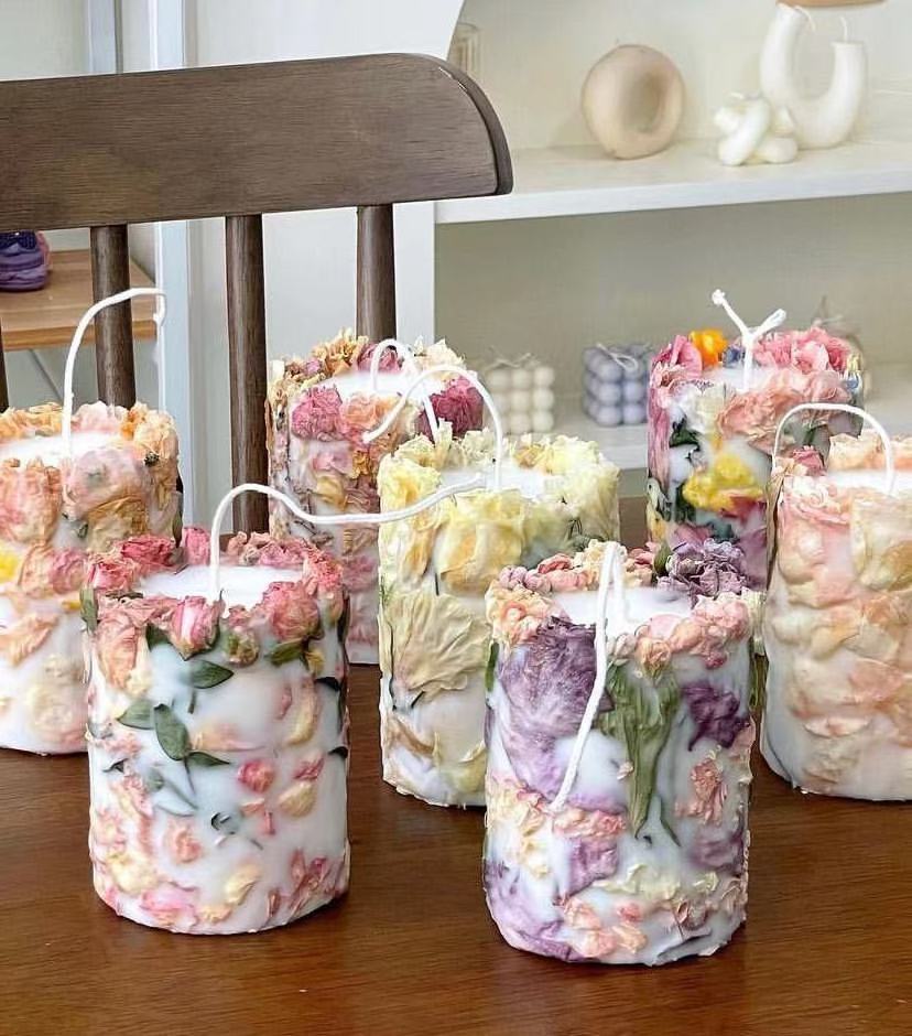 Romantic Soy Wax Embossed Botanical Dried Flower Scented Pillar Candles Floral Candles