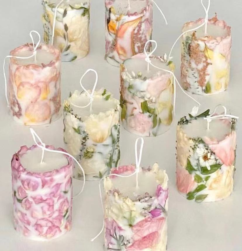 Romantic Soy Wax Embossed Botanical Dried Flower Scented Pillar Candles Floral Candles