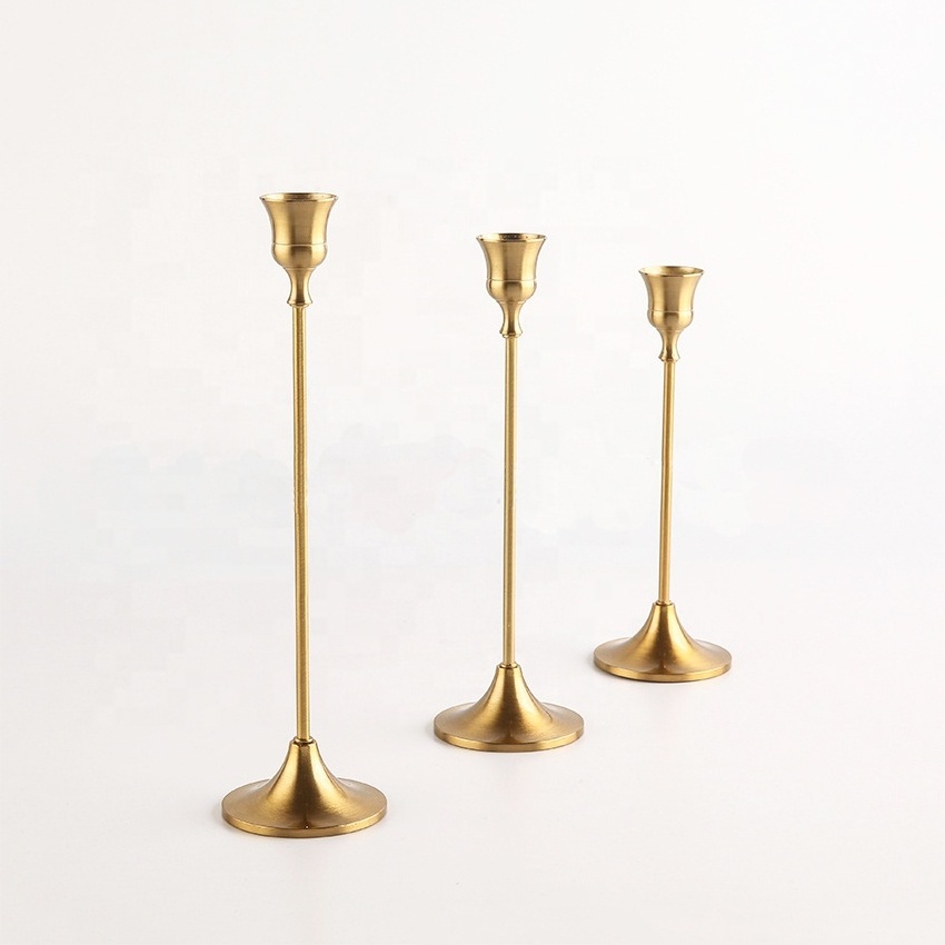 High Quality Electroplate Gold Brass Copper Tall Rustic Pillar Holiday Home Table Taper Metal Stand Candle Stick Holder Set