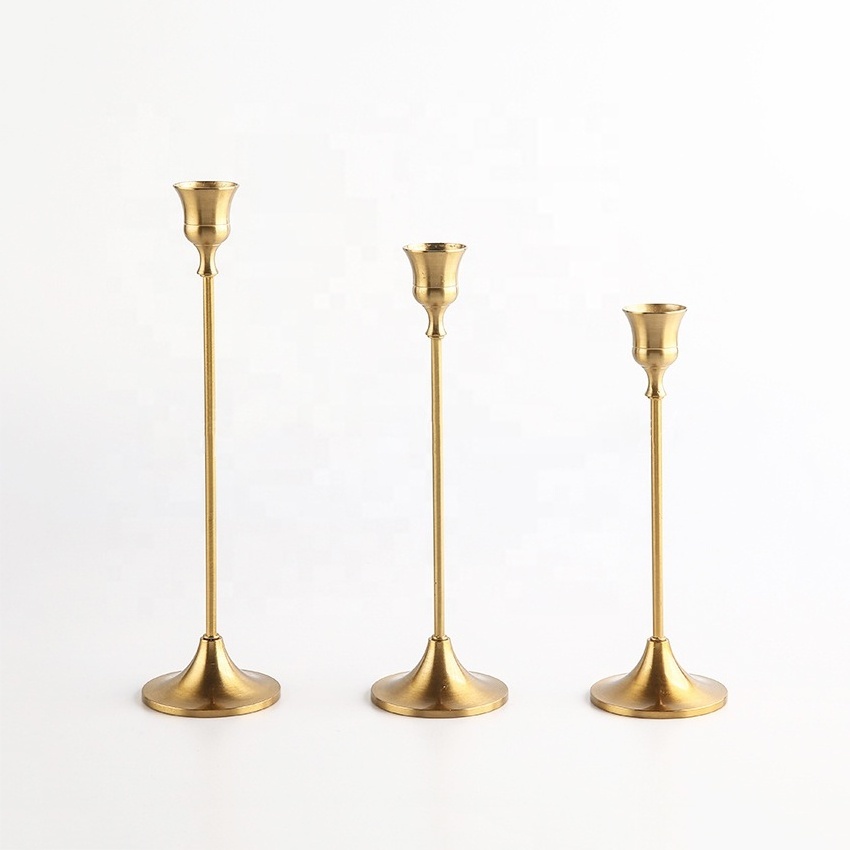 High Quality Electroplate Gold Brass Copper Tall Rustic Pillar Holiday Home Table Taper Metal Stand Candle Stick Holder Set