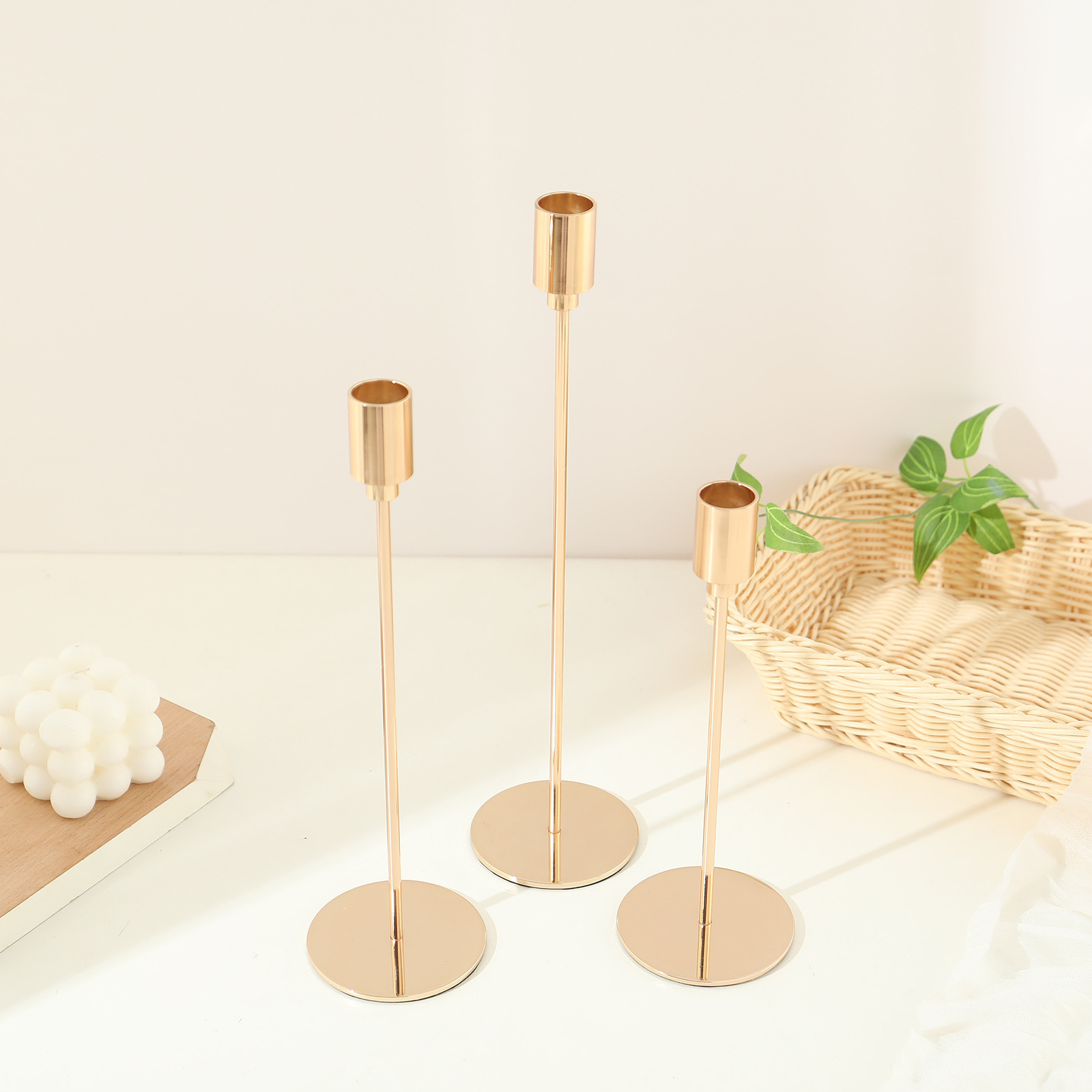 OEM Hot Sales Matte Black Modern Luxury Romantic Nordic Wed Table Home Deco Rose Gold Metal Taper Candle Stick Holder Set