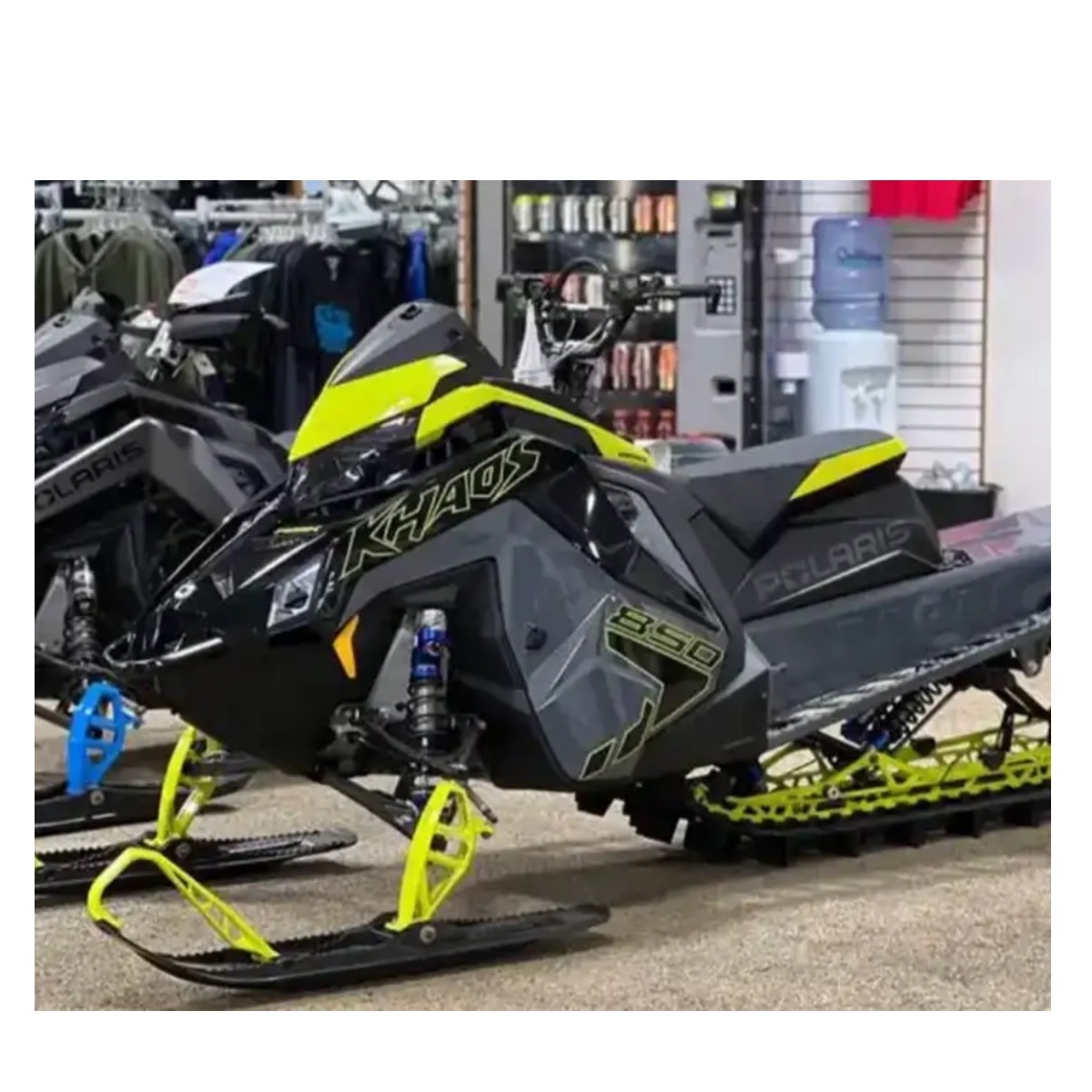 100% VERITABLE 2022 P0laris Snowmobile 650 Swltchback AssauIt 146