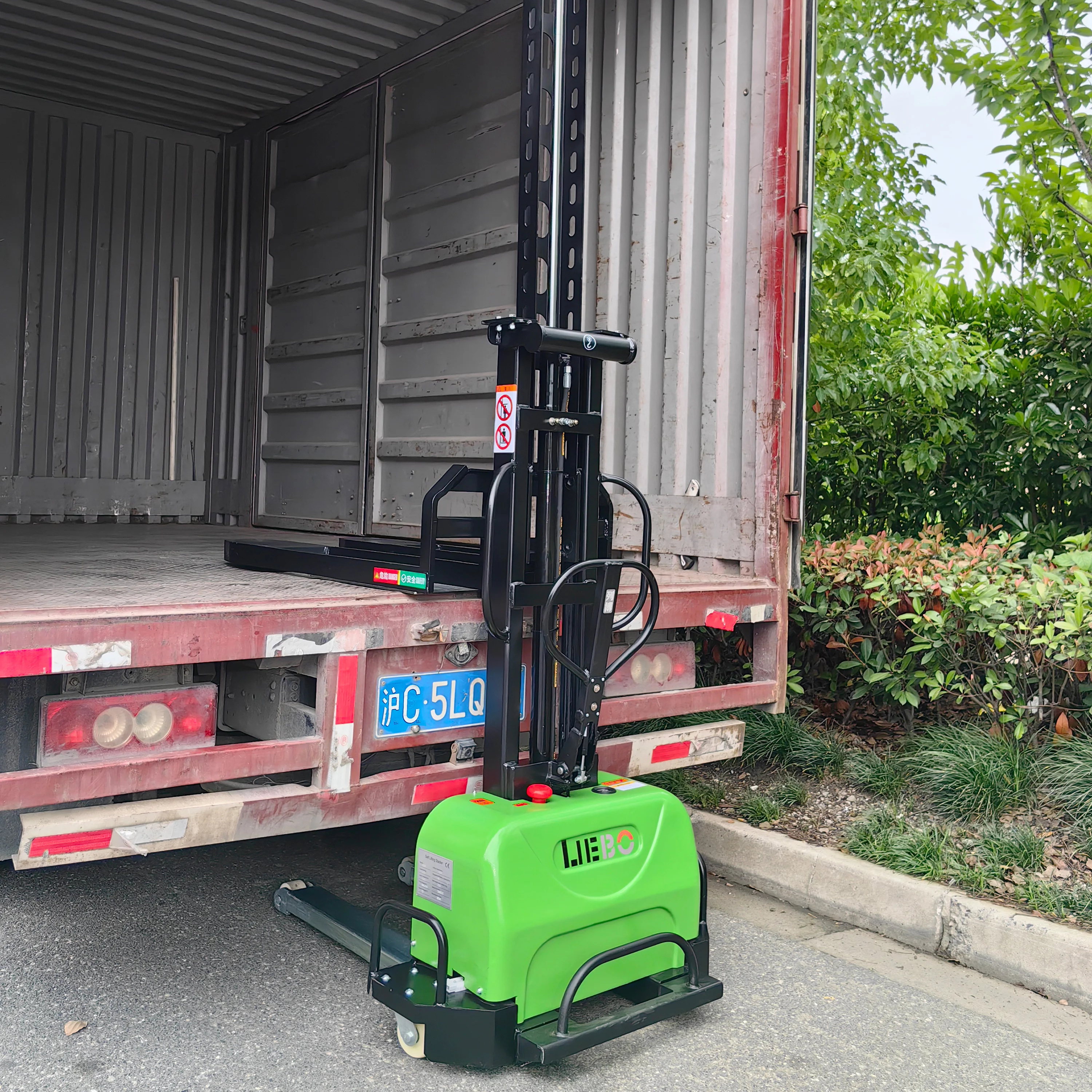 LIEBO semi electric stacker hot sales Self  Loading 500kg  portable Stacker 1.3 m