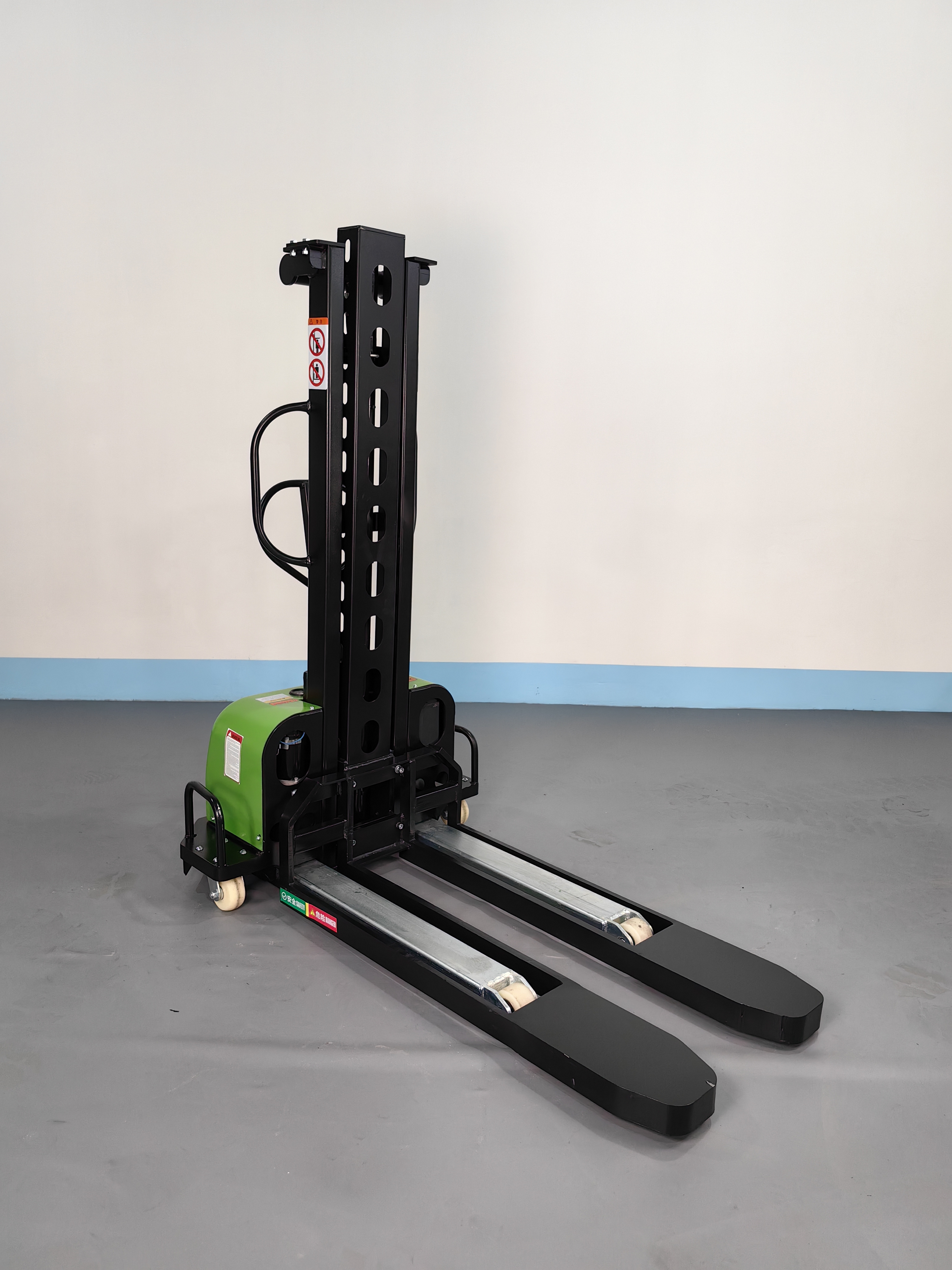 LIEBO semi electric stacker hot sales Self  Loading 500kg  portable Stacker 1.3 m