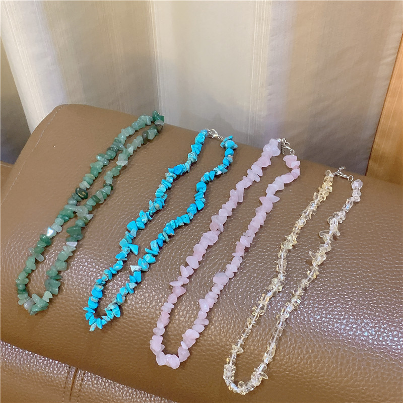 Hot Selling Bohemian Natural Raw Gravel Beaded Choker Minimalism Colorful Healing Stone Crystal Summer Necklace For Women