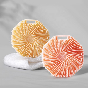 Factory Wholesale 100% Natural Silicone Exfoliating Brush Handle Shower Dry Body Bath Brush