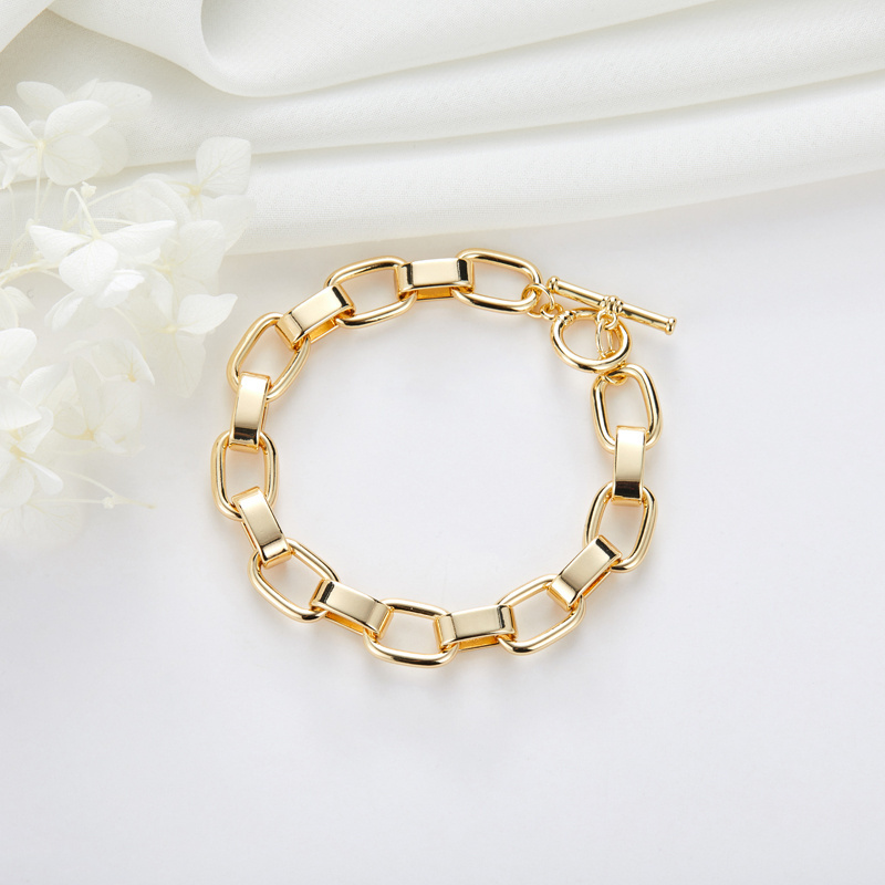 Personalized Trendy 14K Gold Plated Brass Geometric Ladies Toggle Clasp Link Chain Bracelet