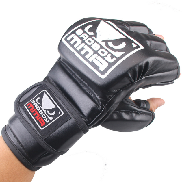 Black Fighting MMA Boxing Sports Leather Gloves Tiger Muay Thai fight box mma gloves boxing sanda boxing glove pads mma