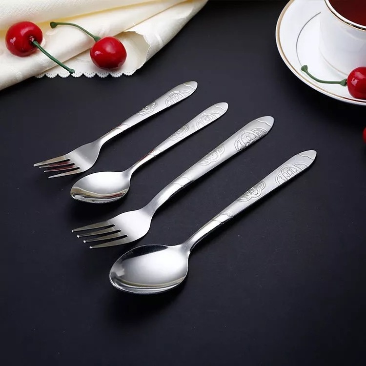 Wholesale Cutlery In Promotion Cheap Metal Chinese Carved Spoon Stainless Steel Spoon And Fork