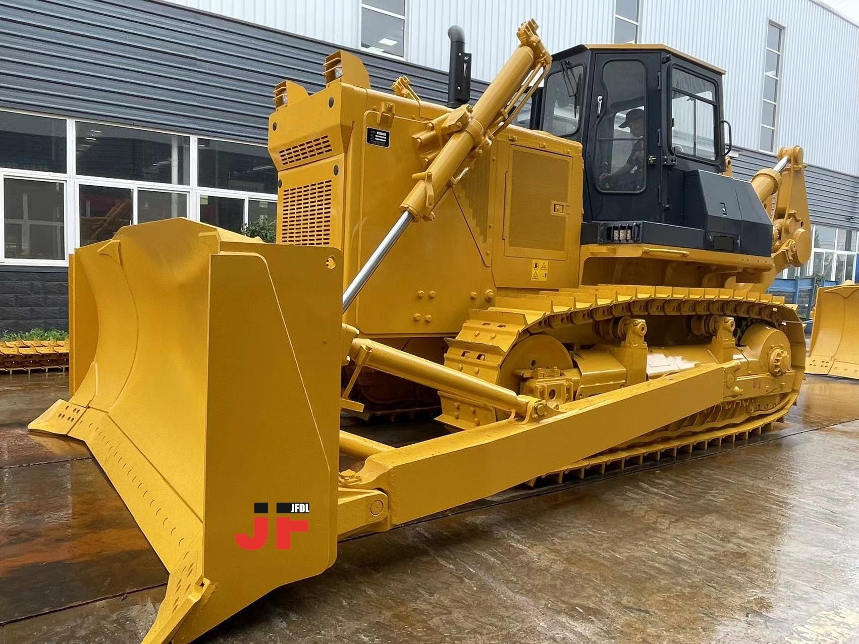 China 257KW New Bulldozer Crawler Bulldozer Compact Bulldozer With Spare Parts Cheap Price For Sale