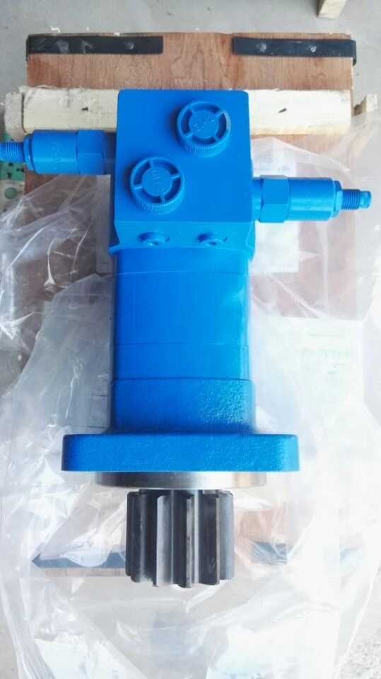 Excavator Orbit Hydraulic Motor SW2.5k-245 Excavator Swing Motor