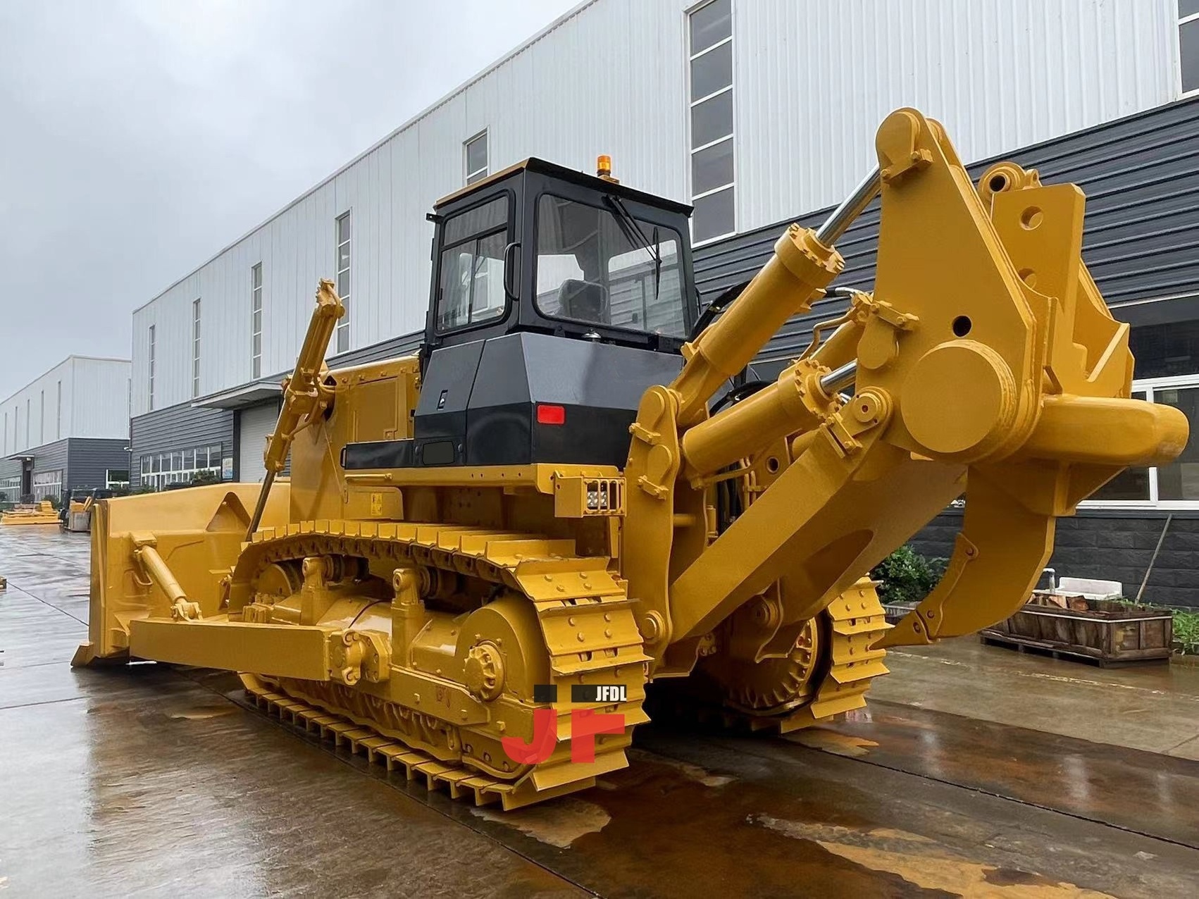 China 257KW New Bulldozer Crawler Bulldozer Compact Bulldozer With Spare Parts Cheap Price For Sale