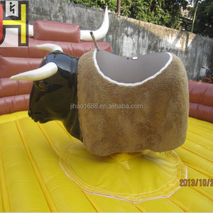 High quality inflatable mechanical bull ride machine bull rodeo simulator