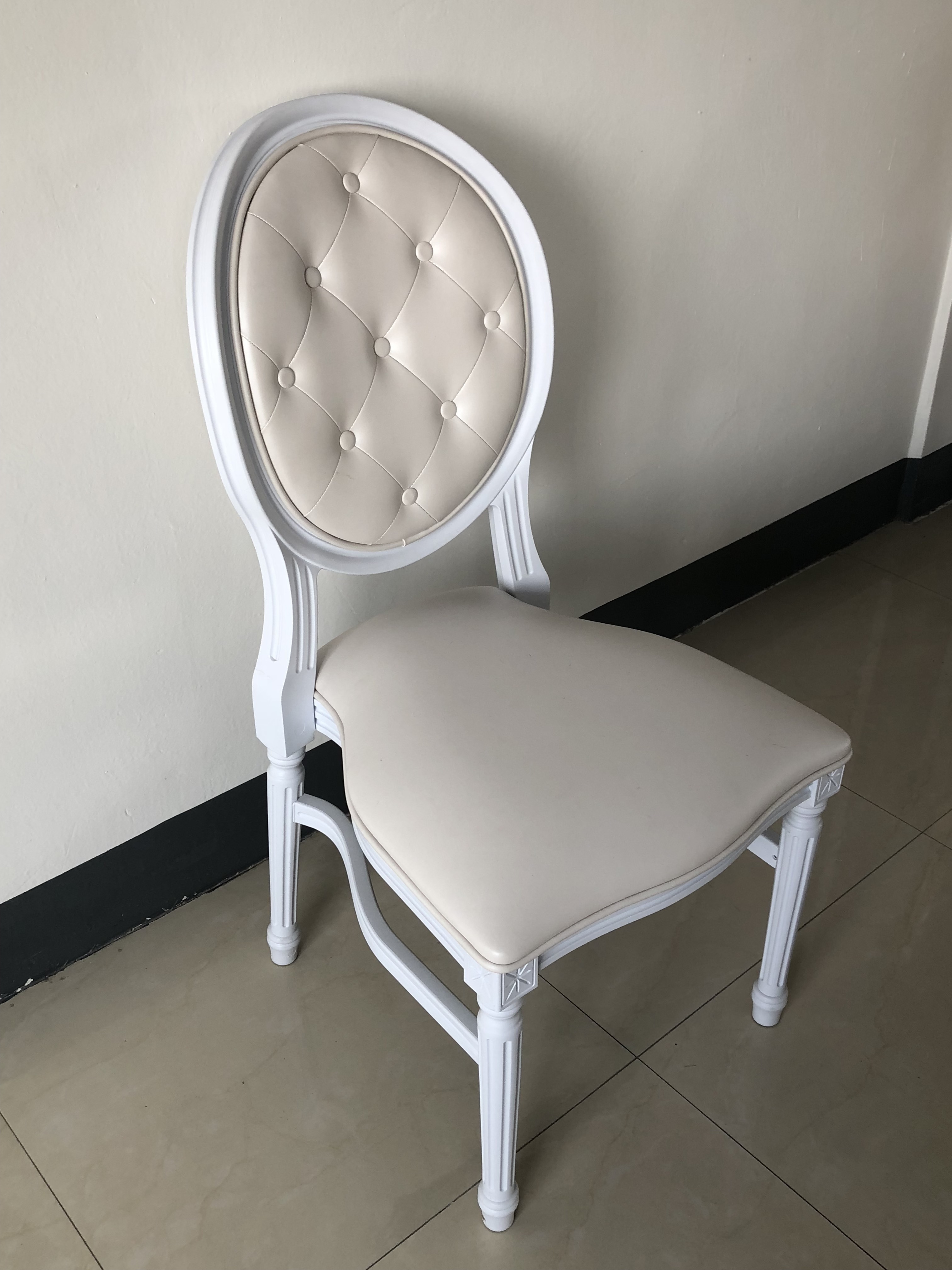 Hot Sale white/black/blue/rose gold resin chiavari monoblock chairs