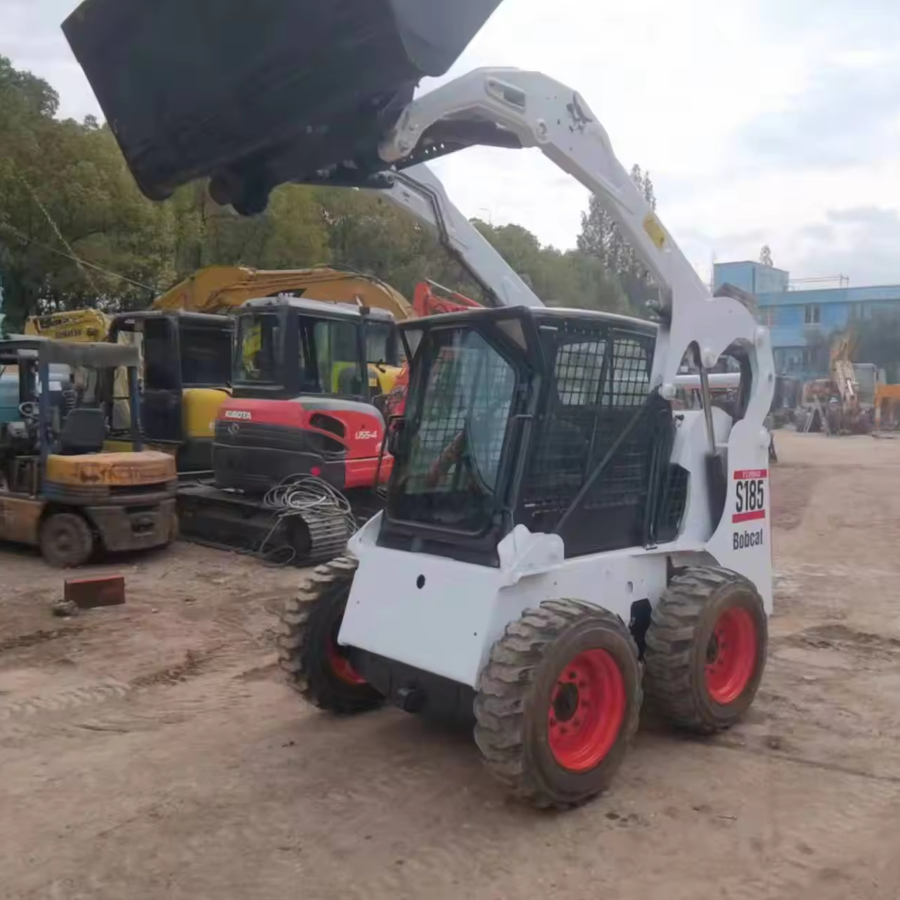 S 185 H Bobcat Used Powerful Performance Bobcat S300 Mini Skid Steer Loader S185 S 130 with Shovel Bucket