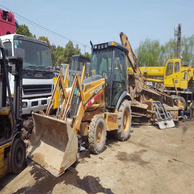 used CASE 580model compact tractor with loader and backhoe