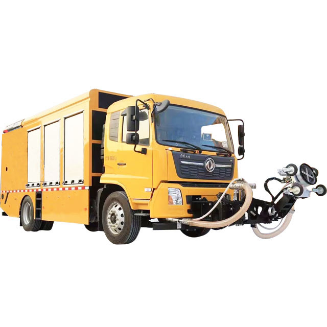 Road Marking Cleaning Hydro Jetting Machine For Airport Rubber Removal And Pavement Marking