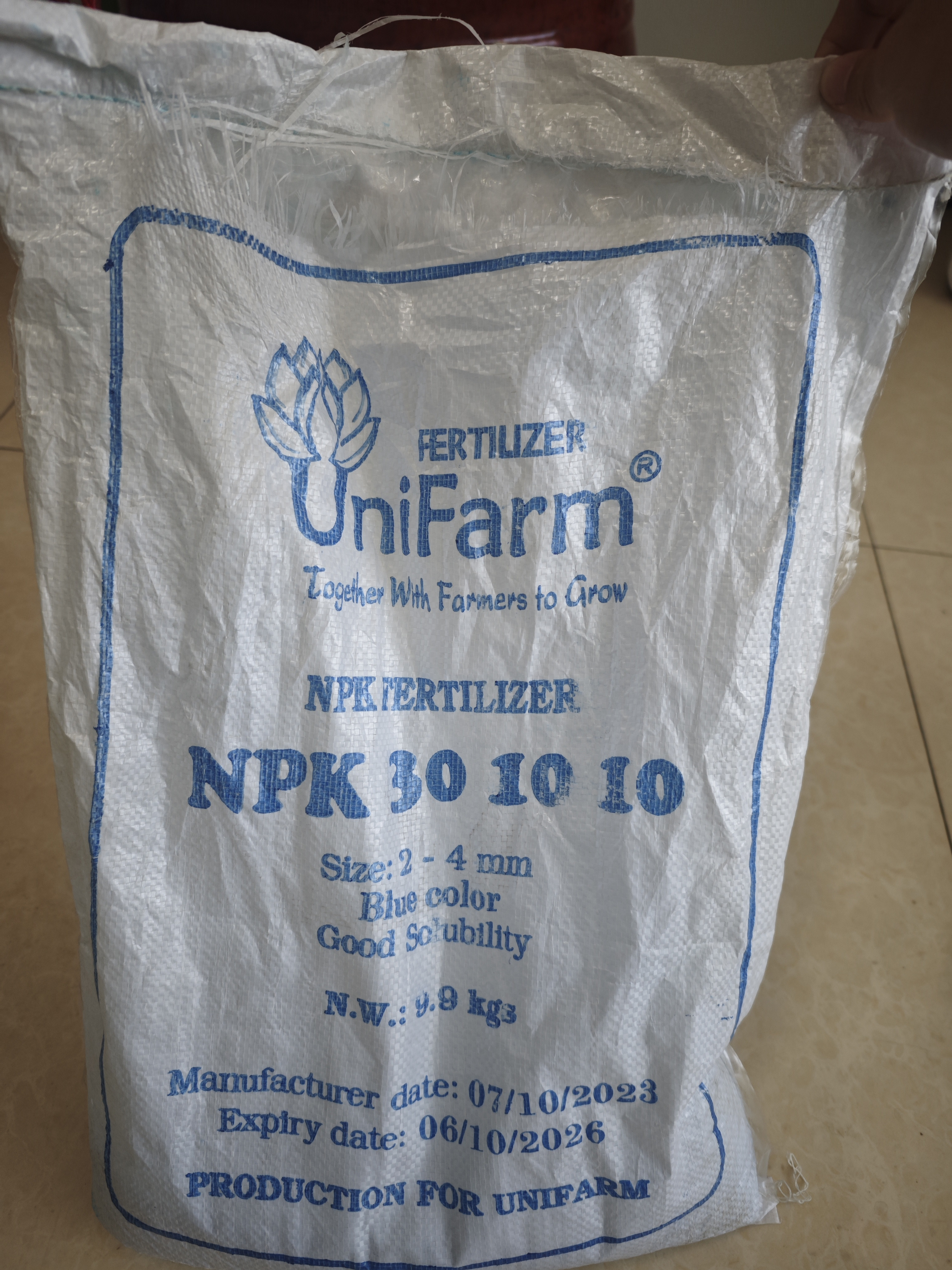 Agriculture npk price fertilizer npk 15/15/15 with mass stock OEM sales high content blue color npk compound fertilizer