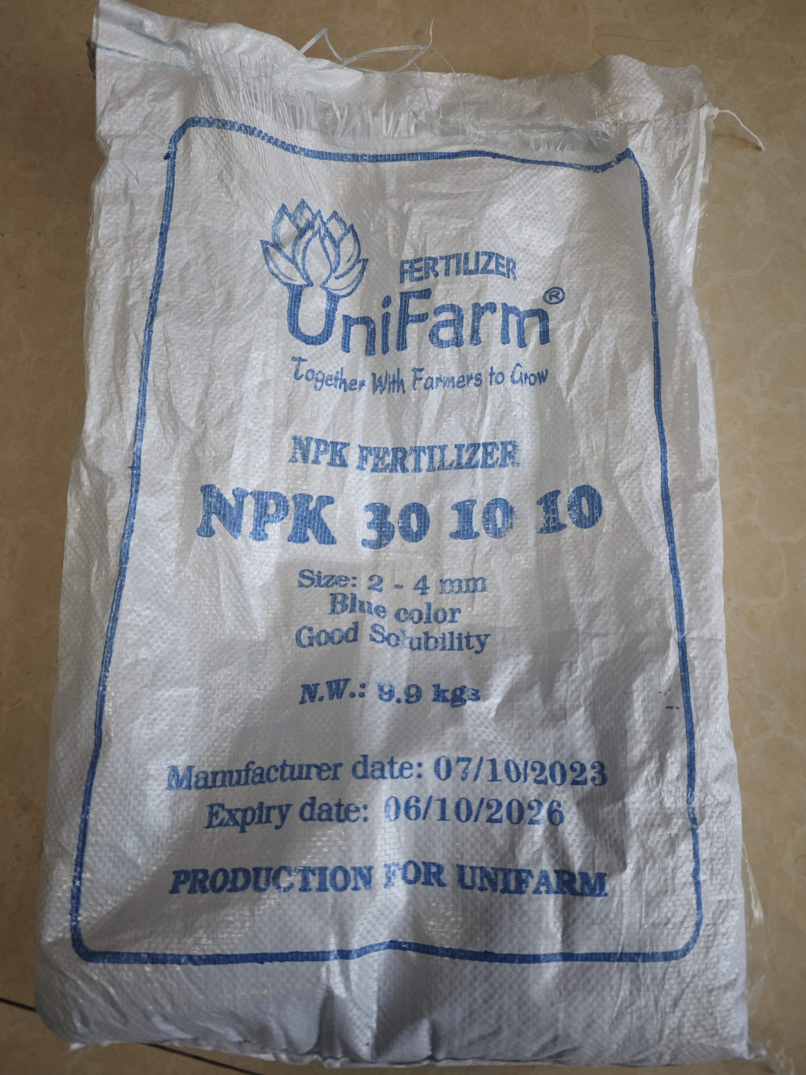 Organic Npk Fertilizer Water Soluble NPK 10 18 24 Compound Fertilizer angrais npk 15 15 15