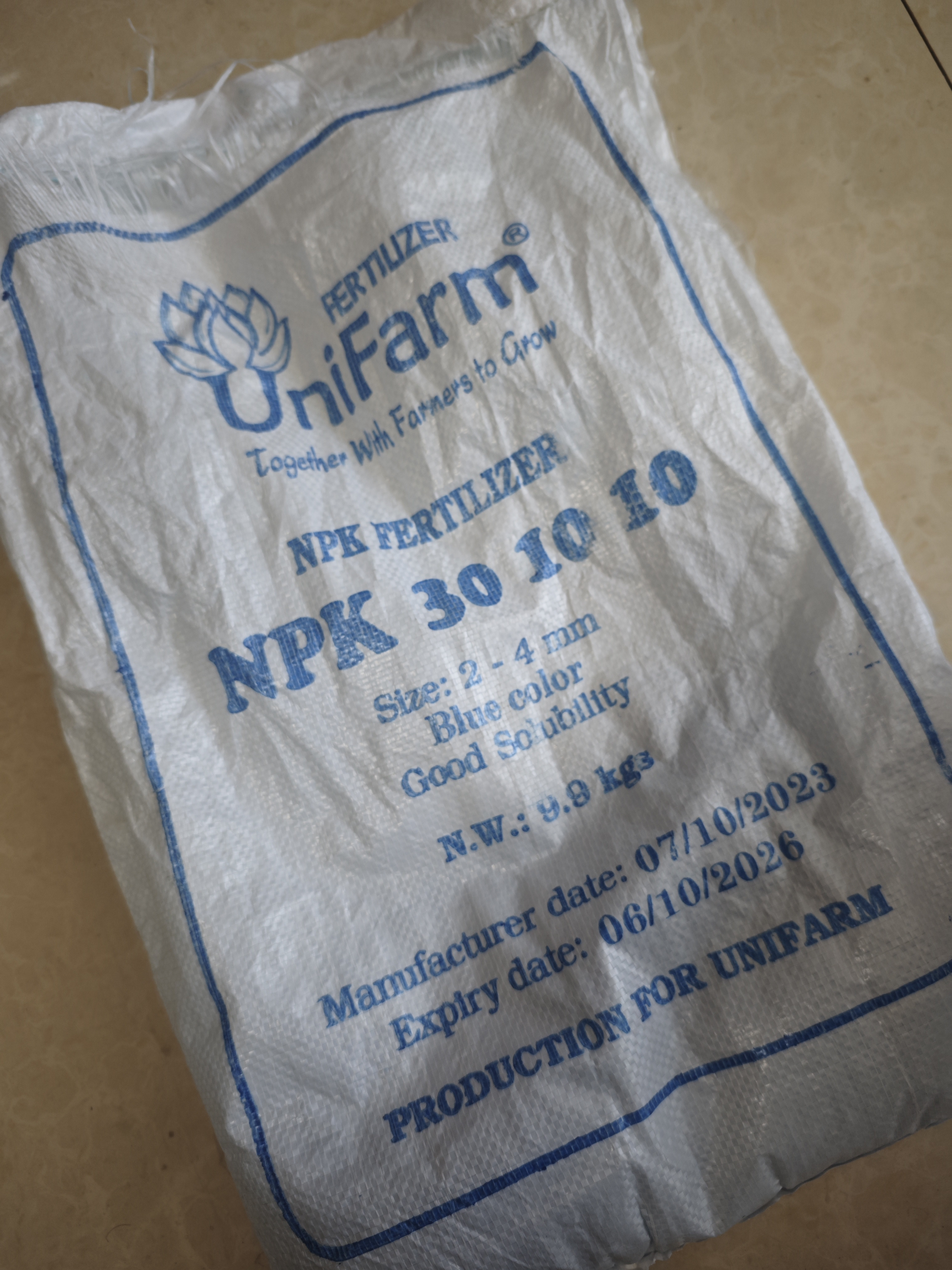 Agriculture npk price fertilizer npk 15/15/15 with mass stock OEM sales high content blue color npk compound fertilizer