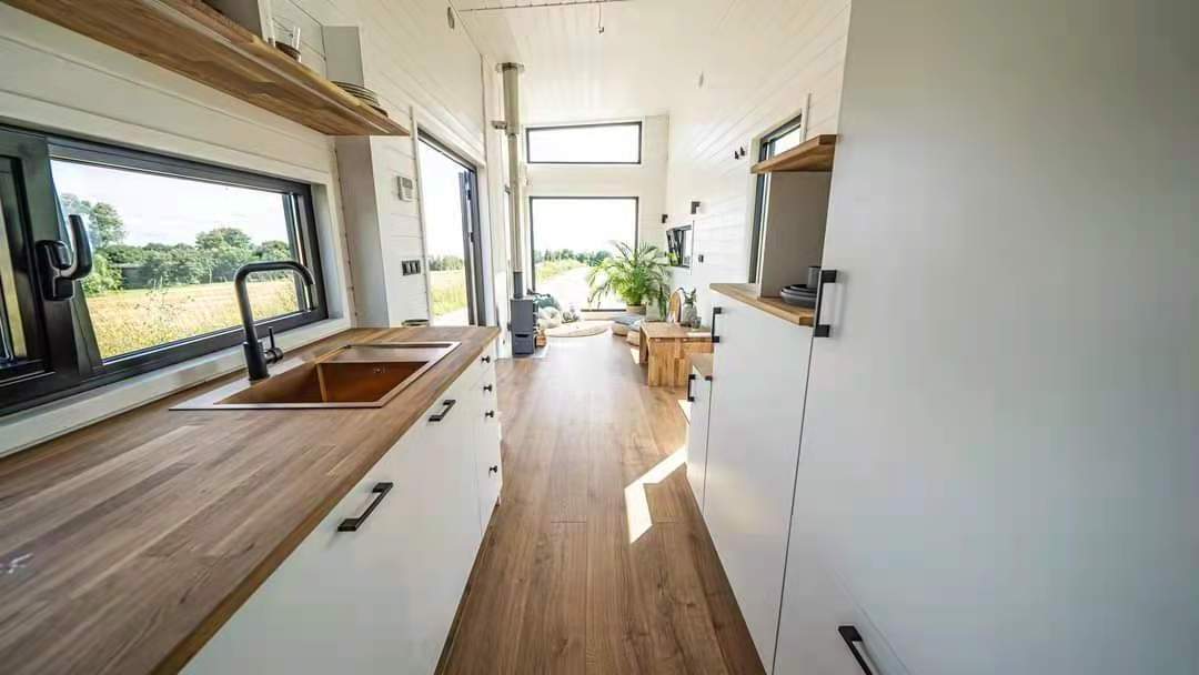 Prefab mobile trailer house tiny home with kitchen bathroom