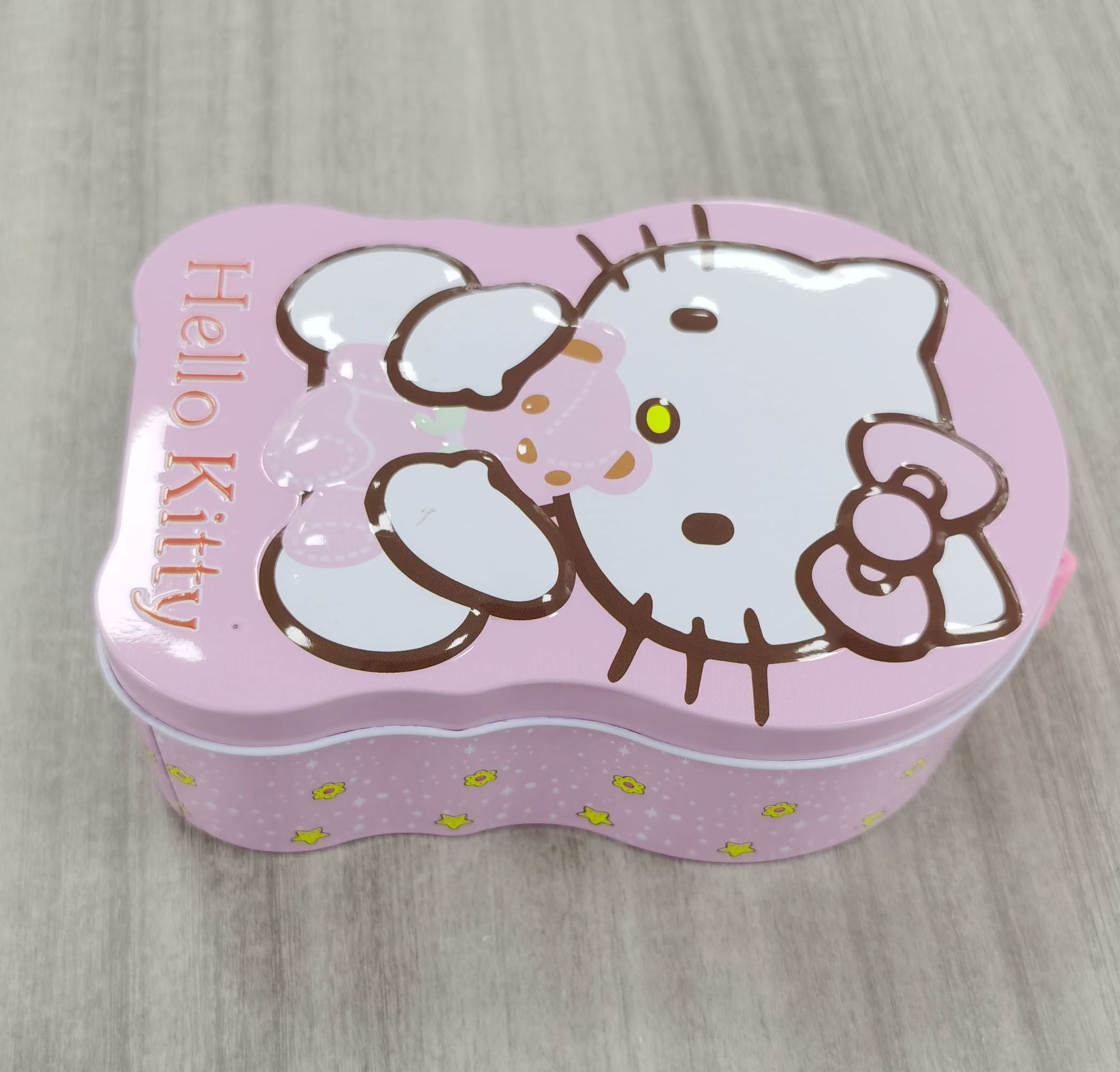 Hello Kitty Money Tin Box with Plastic Handle Coin Bank Tin Box with Lock