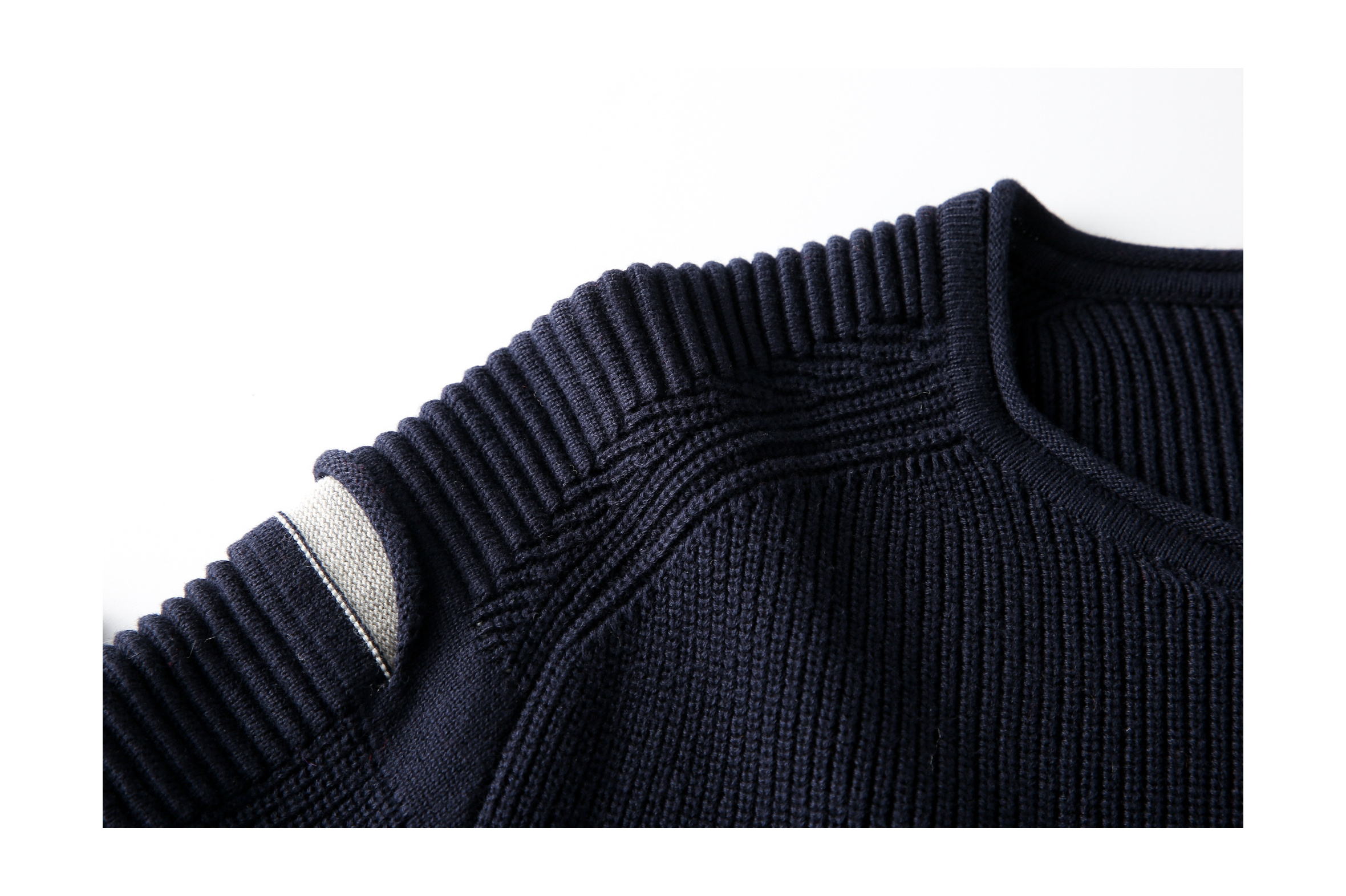 Factory Wholesale Of New Features high quality men's crew neck sweater knitted men's teddy bear sweater new design men's sweater