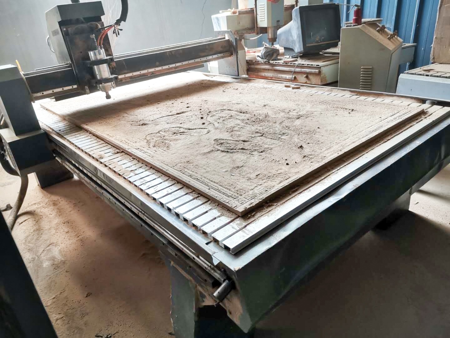 Cheap Used Second Hand 1325 Step Motor Wood CNC Router Machine Price